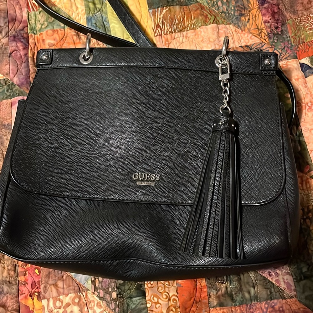 Fabulous Guess leather purse